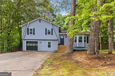 451 Old Towne Trail, Lawrenceville, GA 30046 - Photo 1