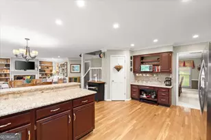 4165 Westchester Crossing NE, Roswell, GA 30075 - Photo 2