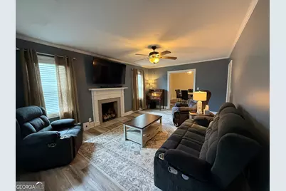 225 Gordon Street, Thomson, GA 30824 - Photo 2