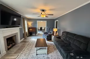 225 Gordon St, Thomson, GA 30824 - Photo 8