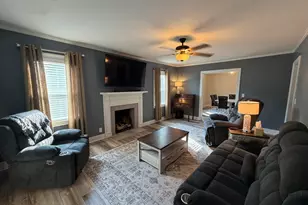 225 Gordon St, Thomson, GA 30824 - Photo 6