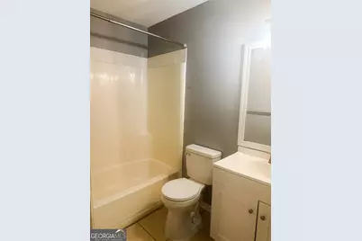 1100 Pineland Avenue #APT 2D, Hinesville, GA 31313 - Photo 12