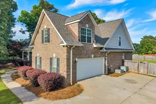 302 Sage Meadows Ln, Bonaire, GA 31005 - Photo 4
