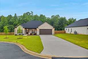 519 Liberty Hall Dr, Bonaire, GA 31005 - Photo 1
