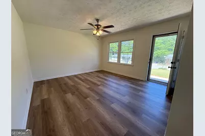 105 Sir Lancelot Avenue, Lagrange, GA 30241 - Photo 8