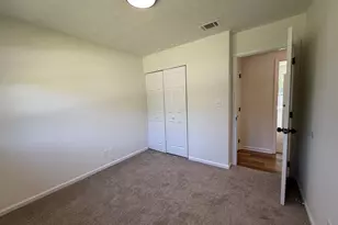 105 Sir Lancelot Ave, Lagrange, GA 30241 - Photo 32