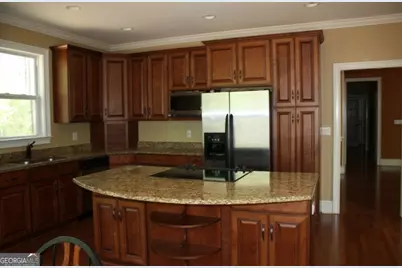 207 Lakeview Court, Lagrange, GA 30240 - Photo 4