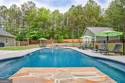 138 Magnolia Place Drive, Senoia, GA 30276 - Photo 2