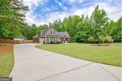 138 Magnolia Place Drive, Senoia, GA 30276 - Photo 4