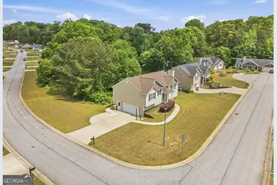 2126 Crown Park Drive, Winder, GA 30680 - Photo 1