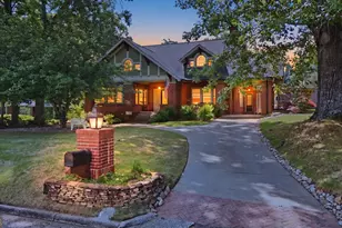760 E Tugalo St, Toccoa, GA 30577 - Photo 2