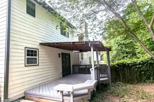 1672 Grist Mill Dr, Marietta, GA 30062 - Photo 12