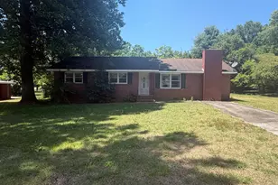 1005 N 1st St, Fort Valley, GA 31030 - Photo 2