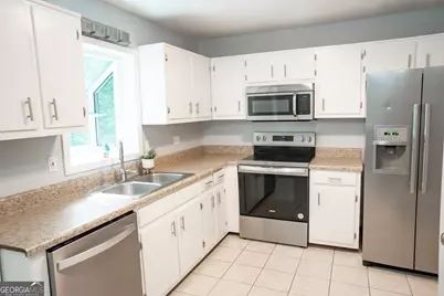 180 Beverly Park Court, Newnan, GA 30263 - Photo 16
