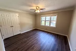 2360 Kimbrough Ct, Sandy Springs, GA 30350 - Photo 4