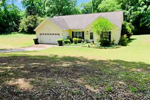 102 Granite St, Hogansville, GA 30230 - Photo 2