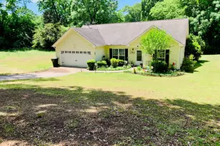 102 Granite St, Hogansville, GA 30230 - Photo 1