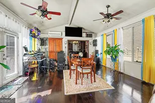 1952 Poplar Falls Ave, Lithonia, GA 30058 - Photo 30