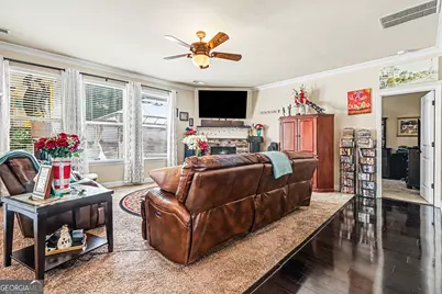 1952 Poplar Falls Avenue, Lithonia, GA 30058 - Photo 10