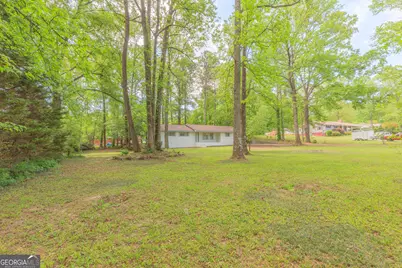 1068 Beaverdale Road NE, Dalton, GA 30721 - Photo 4