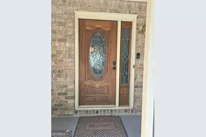 155 N Fayette Court, Fayetteville, GA 30214 - Photo 2