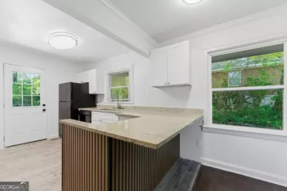 758 Dennis Drive, Forest Park, GA 30297 - Photo 6