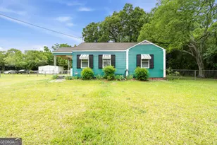423 Camellia Cir, Warner Robins, GA 31093 - Photo 1