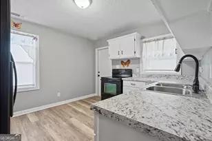 423 Camellia Cir, Warner Robins, GA 31093 - Photo 8