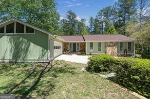 110 Lake Terrace Ct, Carrollton, GA 30117 - Photo 4