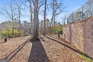 1920 Rogers Ct, Atlanta, GA 30318 - Photo 32