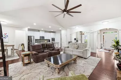 6680 Bransford Drive, Cumming, GA 30040 - Photo 10