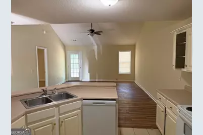 308 East Lee Street #06, Brooklet, GA 30415 - Photo 4