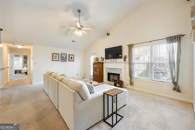 205 Courtyard Lane, Newnan, GA 30265 - Photo 6