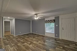 1054 Brookhaven Cir, Toccoa, GA 30577 - Photo 6