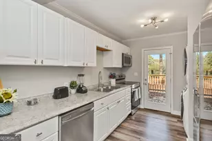 1917 Spring Ave, East Point, GA 30344 - Photo 8