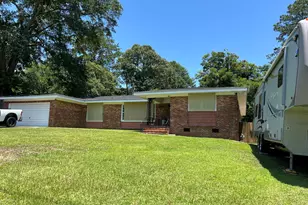 310 Forest Hill Dr, Warner Robins, GA 31088 - Photo 2