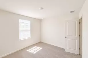 125 N Chesapeake Bay Dr, Locust Grove, GA 30248 - Photo 14