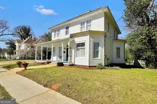 76 College St, McDonough, GA 30253 - Photo 6