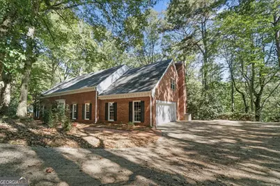 80 Cliffcreek Trace, Sandy Springs, GA 30350 - Photo 2