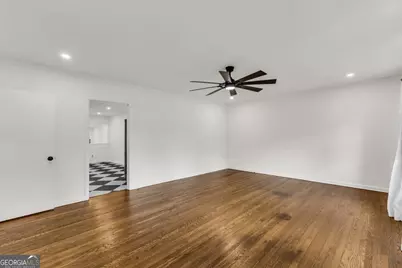 2223 E Derenne Avenue, Savannah, GA 31406 - Photo 6