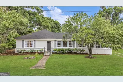 2223 E Derenne Avenue, Savannah, GA 31406 - Photo 2