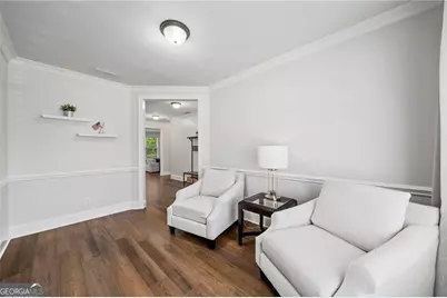 7805 Highland Bluff, Sandy Springs, GA 30328 - Photo 6