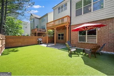 7805 Highland Bluff, Sandy Springs, GA 30328 - Photo 38