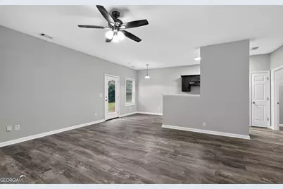 6381 Shadow Square, Lithonia, GA 30058 - Photo 8