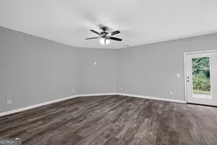 6381 Shadow Square, Lithonia, GA 30058 - Photo 36
