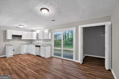 5881 Seam Street, Lithonia, GA 30058 - Photo 10
