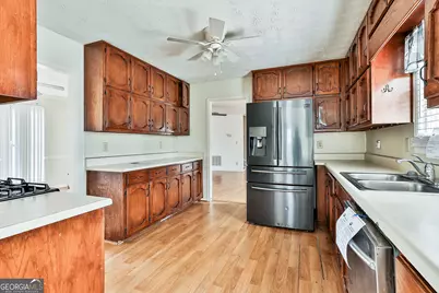 8039 Woods Lane, Jonesboro, GA 30236 - Photo 14