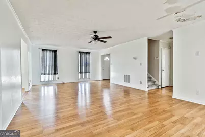 8039 Woods Lane, Jonesboro, GA 30236 - Photo 10
