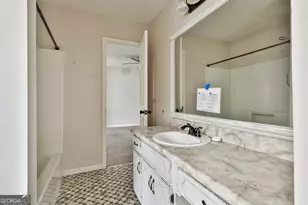 8039 Woods Ln, Jonesboro, GA 30236 - Photo 32