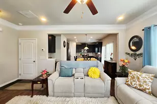 117 Thomaston St, Newnan, GA 30263 - Photo 8